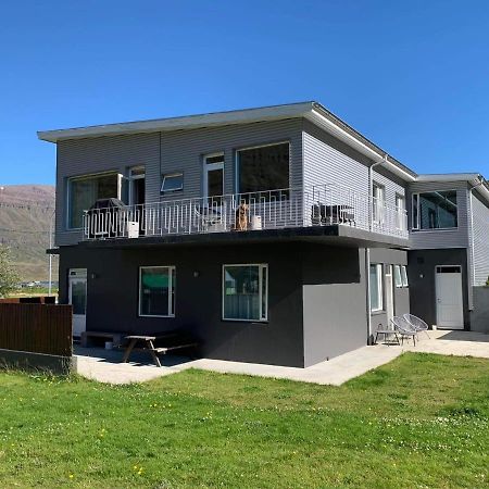 赛季斯菲尔泽公寓酒店 Seyðisfjörður 外观 照片